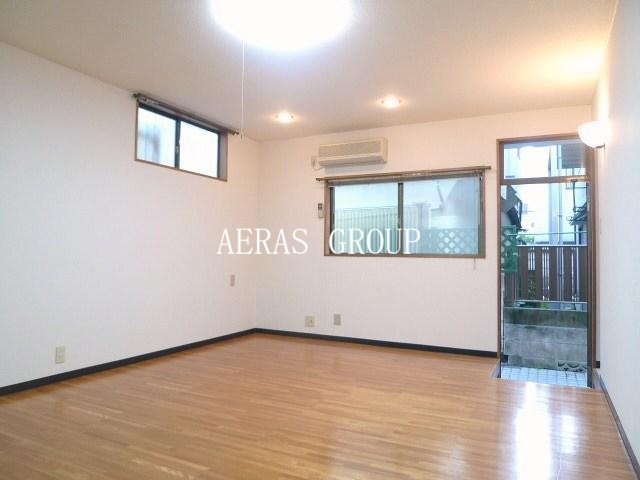 1LDK Apartment in Suginami, Tokyo — photo 3 of 3