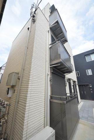 1LDK Apartment in Suginami, Tokyo - Image 1