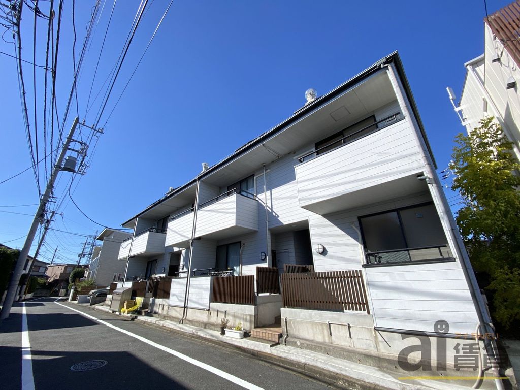 1LDK Apartment in Suginami, Tokyo - Image 1