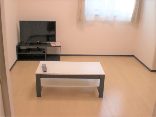 1LDK Apartment in Toshima, Tokyo — photo 3 of 3