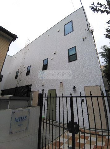 1LDK Apartment in Toshima, Tokyo - Image 1