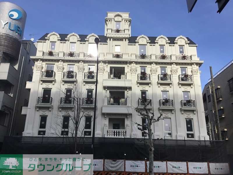 1LDK Apartment in Toshima, Tokyo - Image 1