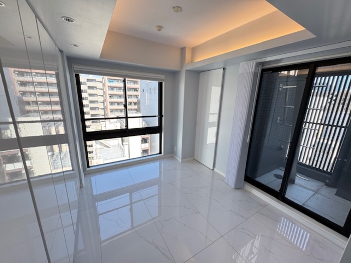 1LDK Mansion in Chiyoda, Tokyo — photo 3 of 3