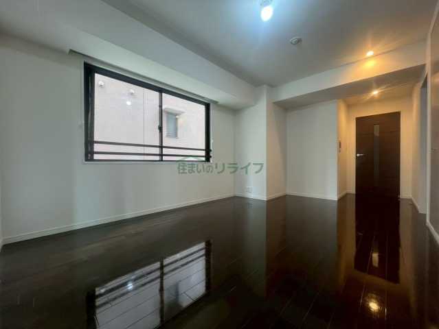 1LDK Mansion in Chiyoda, Tokyo — photo 3 of 3