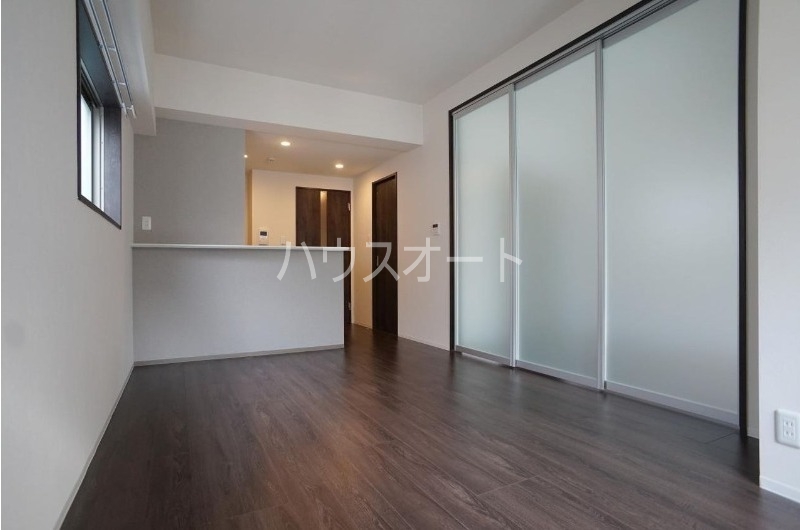 1LDK Mansion in Chiyoda, Tokyo