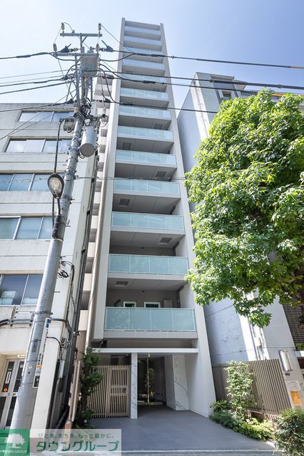 1LDK Mansion in Chiyoda, Tokyo - Image 1