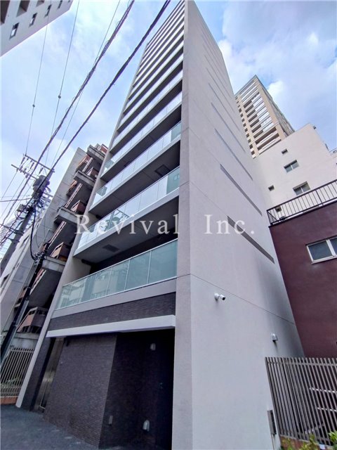 1LDK Mansion in Chiyoda, Tokyo - Image 1
