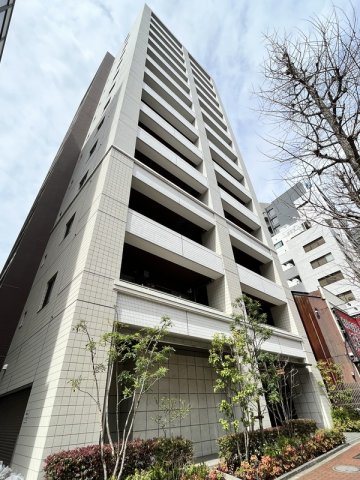 1LDK Mansion in Chiyoda, Tokyo