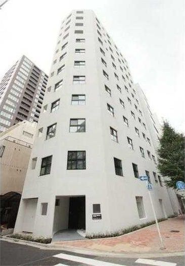 1LDK Mansion in Chiyoda, Tokyo - Image 1