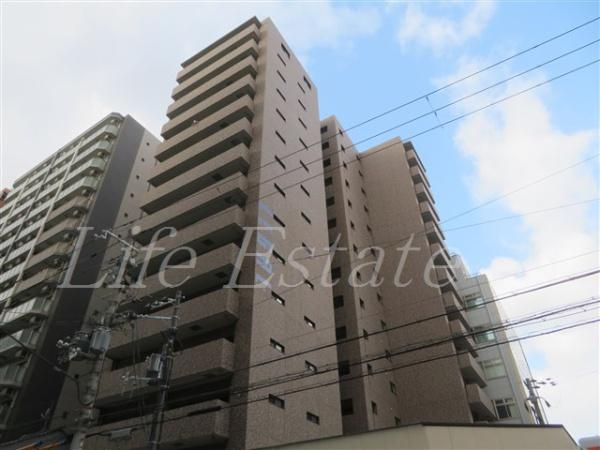 1LDK Mansion in Chuo-ku, Osaka - Image 1