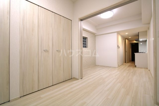 1LDK Mansion in Chuo-ku, Osaka — photo 3 of 3