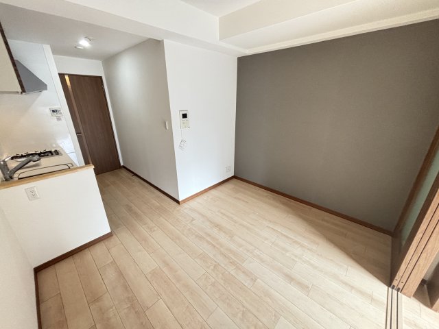 1LDK Mansion in Chuo-ku, Osaka — photo 3 of 3