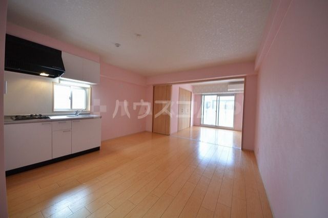 1LDK Mansion in Chuo-ku, Osaka — photo 3 of 3