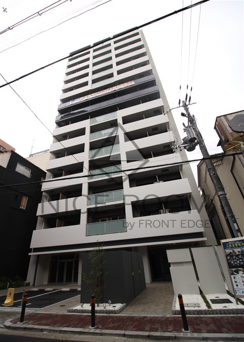 1LDK Mansion in Chuo-ku, Osaka - Image 1