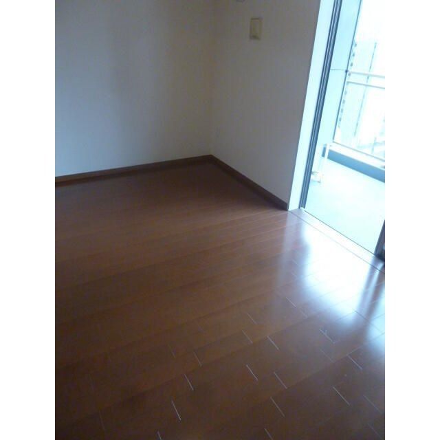 1LDK Mansion in Chuo, Tokyo — photo 3 of 3