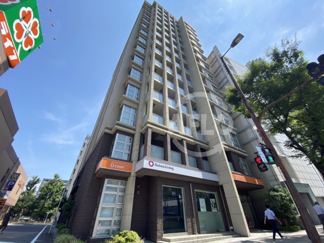 1LDK Mansion in Kita-ku, Osaka - Image 1