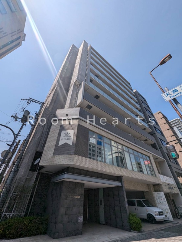 1LDK Mansion in Kita-ku, Osaka - Image 1