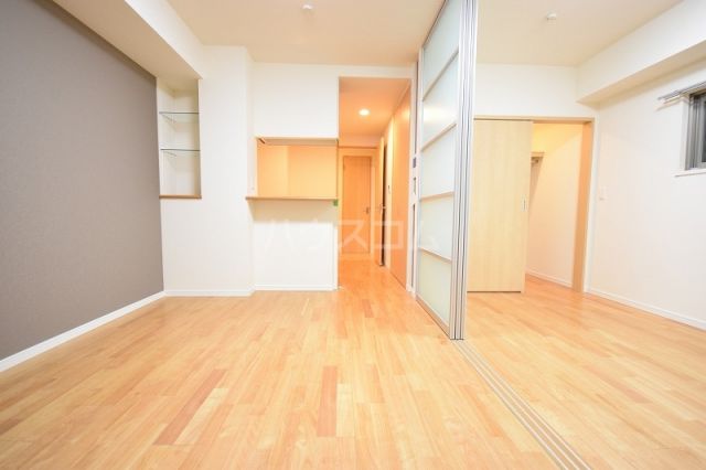 1LDK Mansion in Kita-ku, Osaka — photo 3 of 3