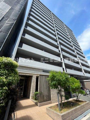 1LDK Mansion in Kita-ku, Osaka - Image 1