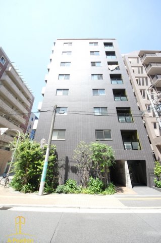 1LDK Mansion in Kita-ku, Osaka - Image 1