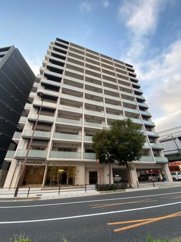 1LDK Mansion in Kita-ku, Osaka - Image 1