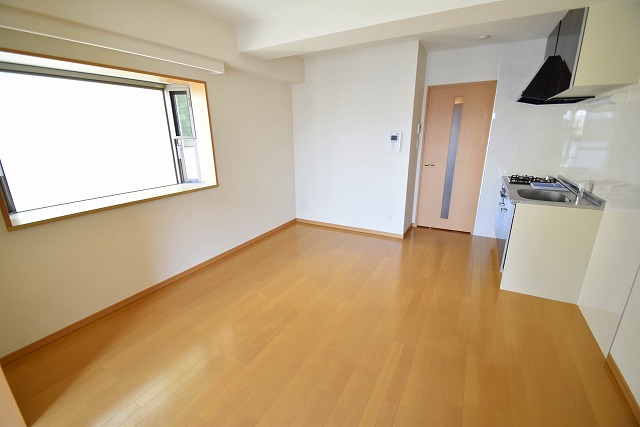 1LDK Mansion in Kita-ku, Osaka — photo 3 of 3