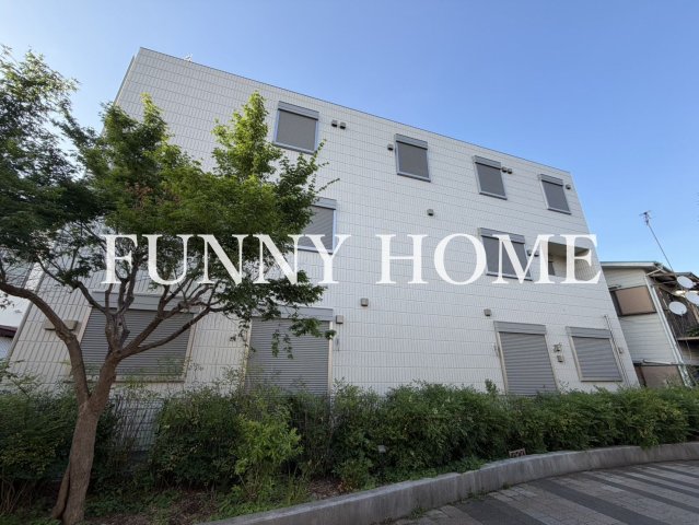 1LDK Mansion in Meguro, Tokyo - Image 1