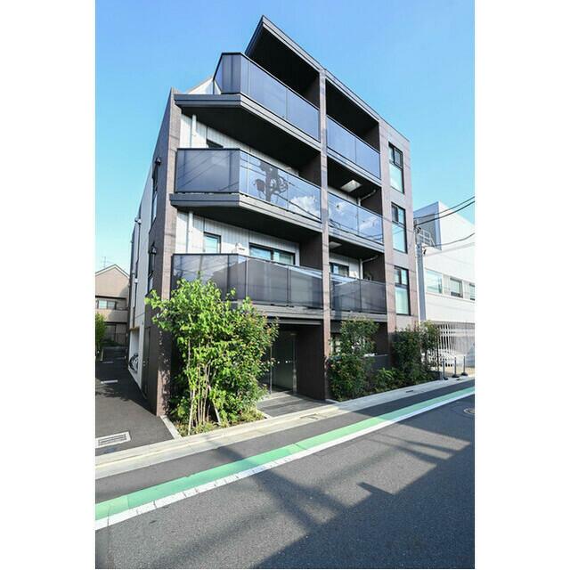 1LDK Mansion in Meguro, Tokyo - Image 1