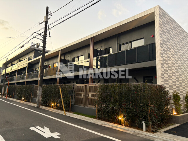 1LDK Mansion in Meguro, Tokyo - Image 1