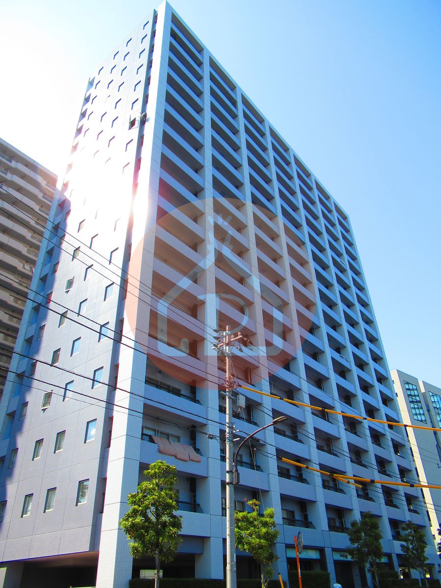 1LDK Mansion in Minato, Tokyo - Image 1