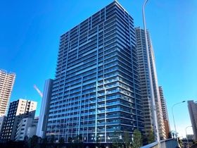 1LDK Mansion in Minato, Tokyo - Image 1