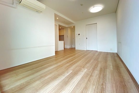 1LDK Mansion in Minato, Tokyo — photo 3 of 3