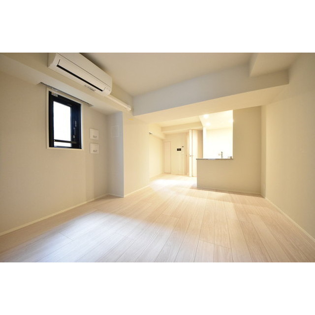 1LDK Mansion in Minato, Tokyo — photo 3 of 3