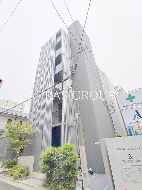 1LDK Mansion in Minato, Tokyo - Image 1