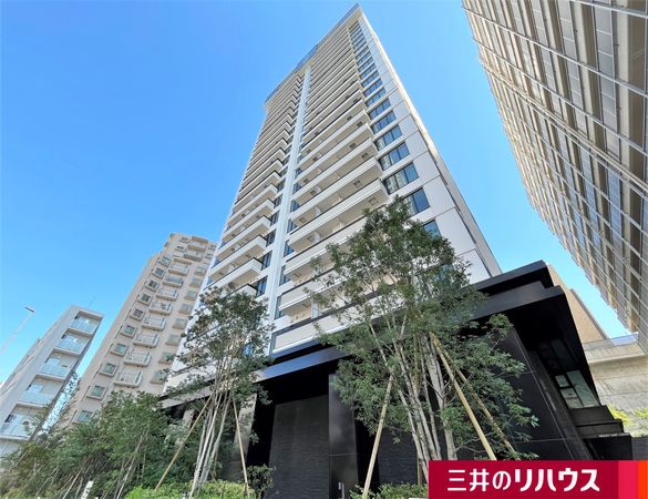 1LDK Mansion in Minato, Tokyo - Image 1
