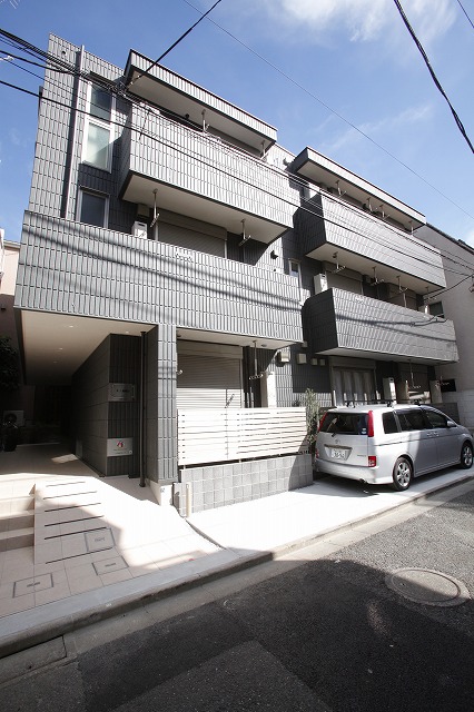 1LDK Mansion in Minato, Tokyo
