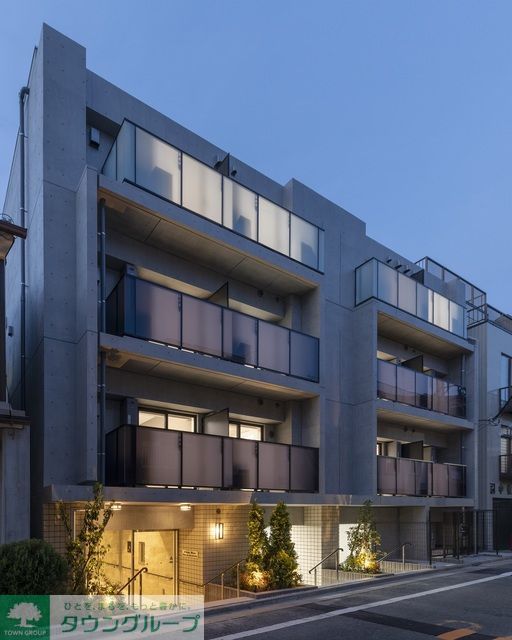 1LDK Mansion in Nakano, Tokyo