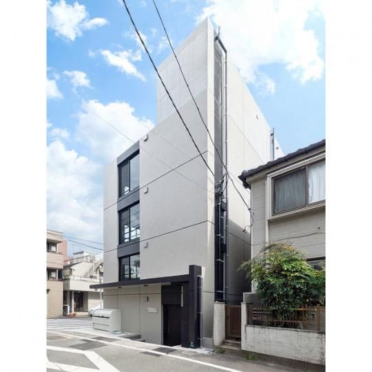 1LDK Mansion in Nakano, Tokyo - Image 1