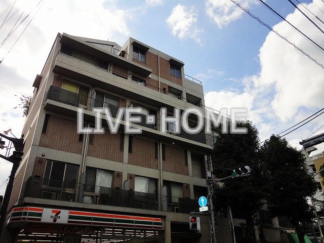 1LDK Mansion in Nakano, Tokyo