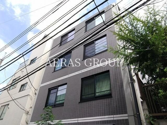 1LDK Mansion in Nakano, Tokyo - Image 1