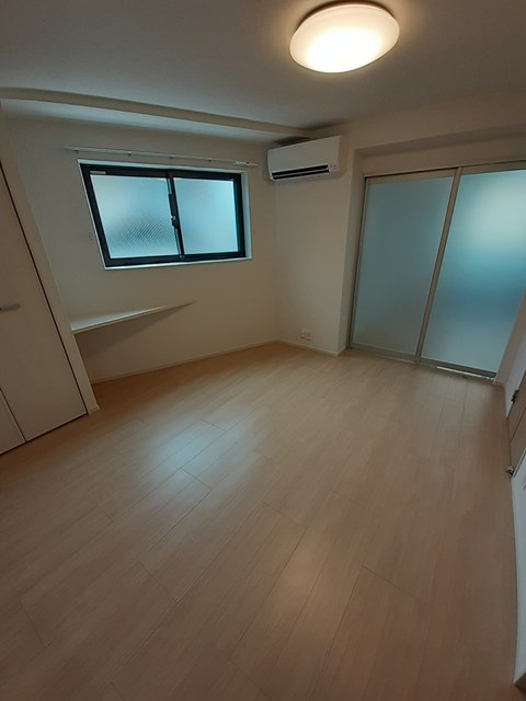1LDK Mansion in Nakano, Tokyo