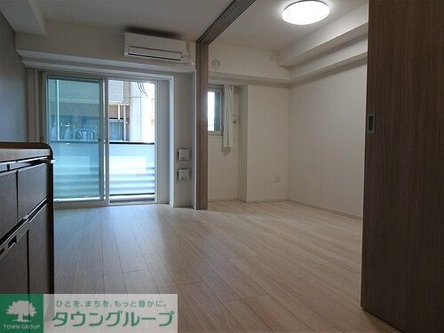 1LDK Mansion in Nakano, Tokyo — photo 3 of 3