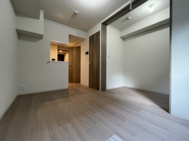 1LDK Mansion in Nakano, Tokyo — photo 3 of 3