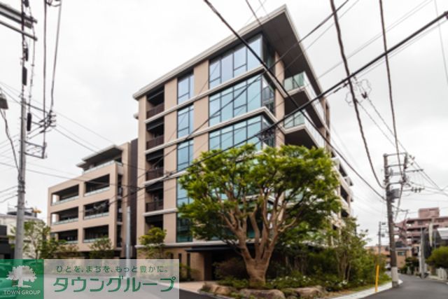 1LDK Mansion in Nakano, Tokyo - Image 1