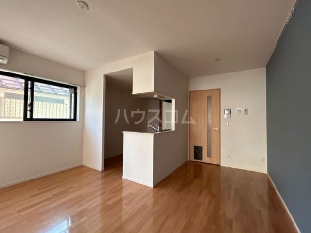 1LDK Mansion in Nakano, Tokyo — photo 3 of 3