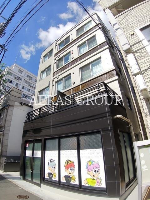 1LDK Mansion in Nakano, Tokyo - Image 1