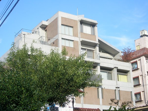 1LDK Mansion in Nakano, Tokyo