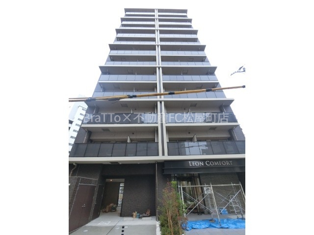 1LDK Mansion in Naniwa-ku, Osaka - Image 1