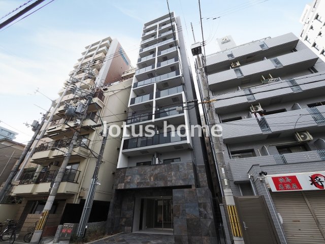 1LDK Mansion in Naniwa-ku, Osaka - Image 1