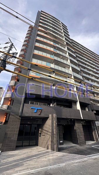 1LDK Mansion in Naniwa-ku, Osaka - Image 1